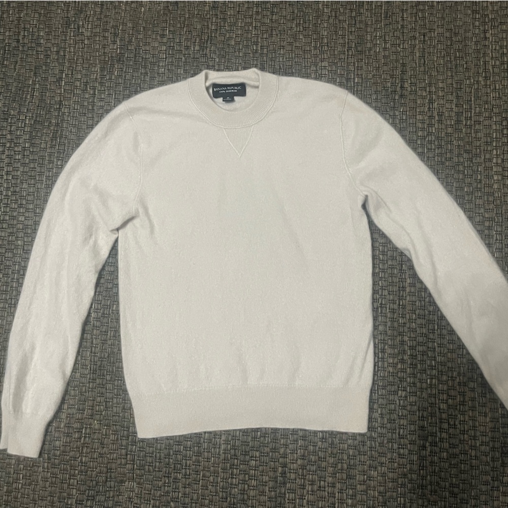 Banana Republic Cream 100% Cashmere Sweater